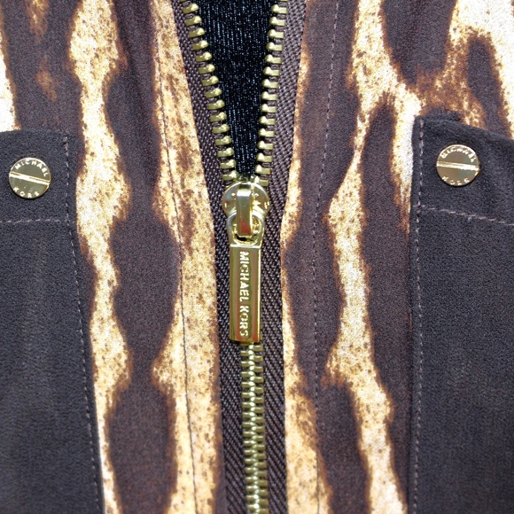 🆕 EUC, Michael Kors Safari Blouse, Sz M 🆕 - Picture 7 of 8